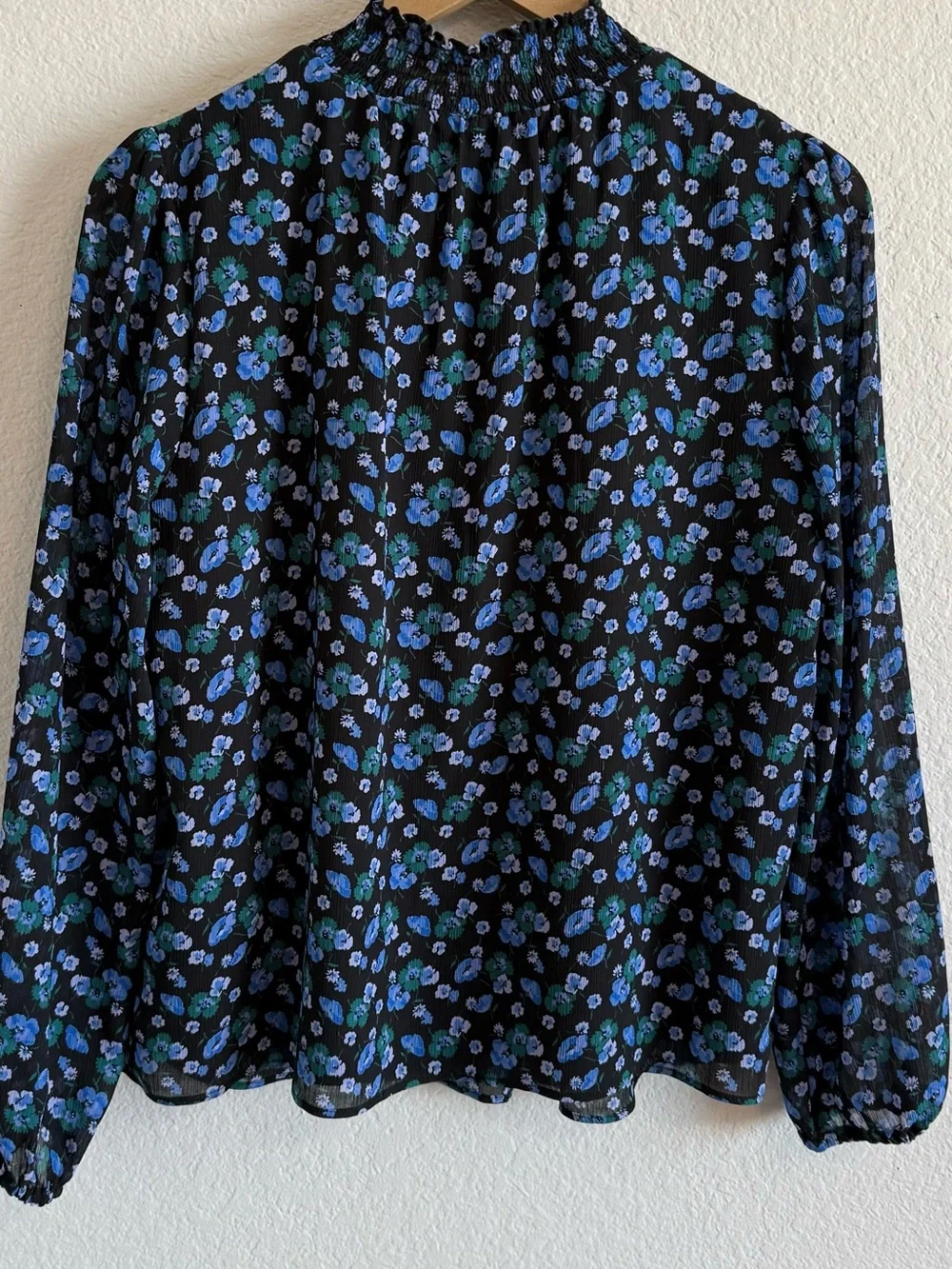 J Crew Black Floral Smocked Neck Long Sleeve Blouse Blue & Green Floral Size SM